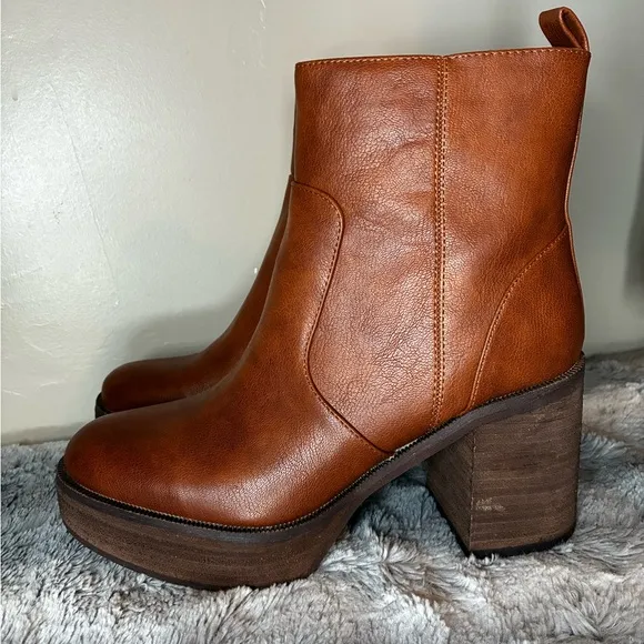 Zodiac Antonia Platform Heel Boots Size 8.5 Zip Brown Retro Boho 70s Revival